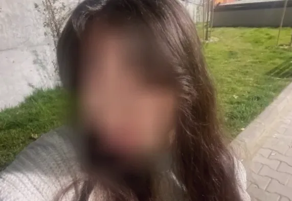 Adriana, 22 años