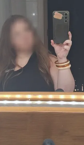 Nawal, 19 años