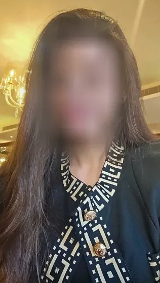 Nawal, 37 años